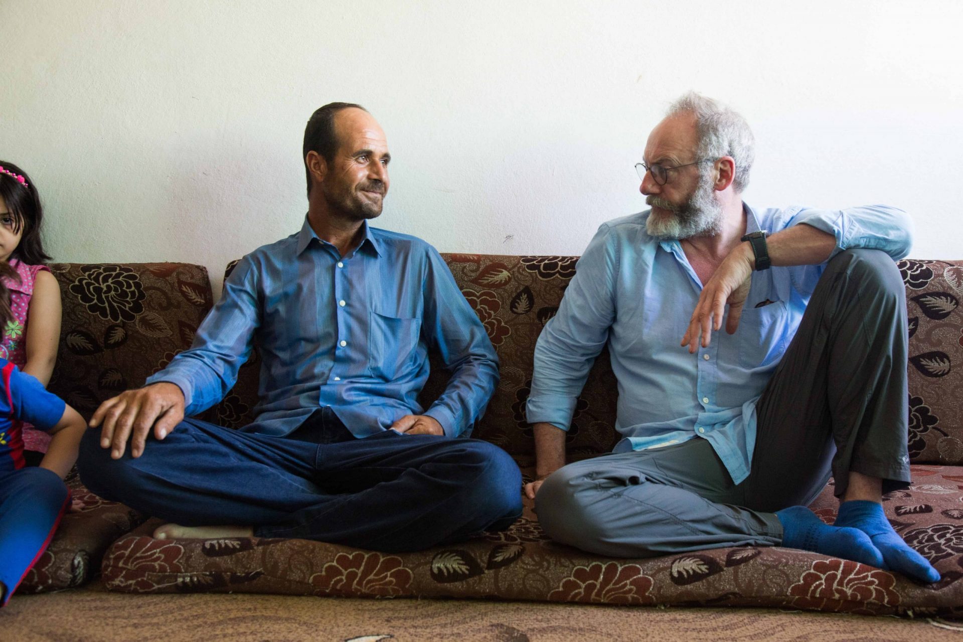 Liam Cunningham besucht jordanische Flüchtlingslager