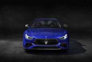 Maserati Ghibli 2018 blau