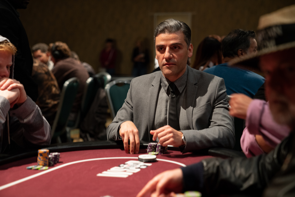 Oscar Isaac als Card Counter am Spieltisch