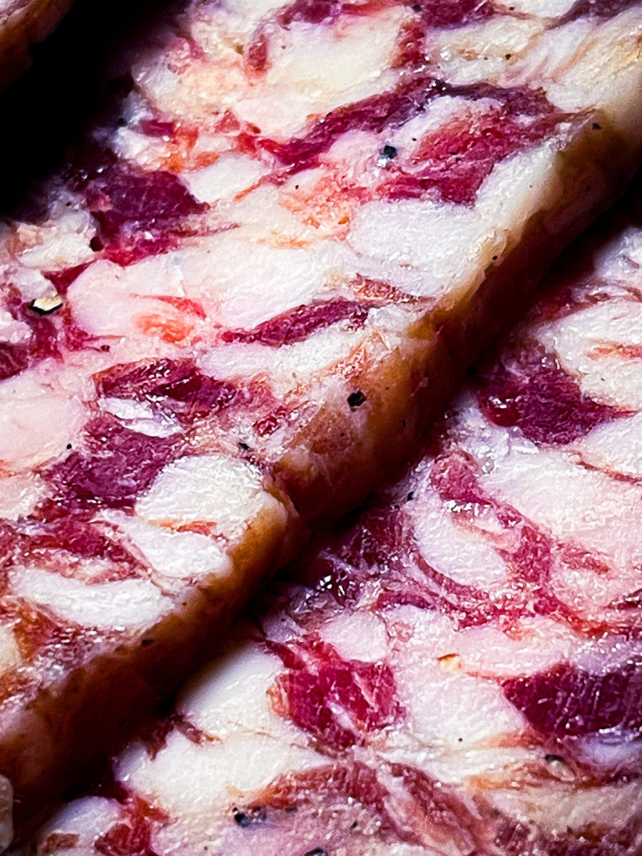 SÜNDIGES FLEISCH – Ein Plädoyer für den Veganismus