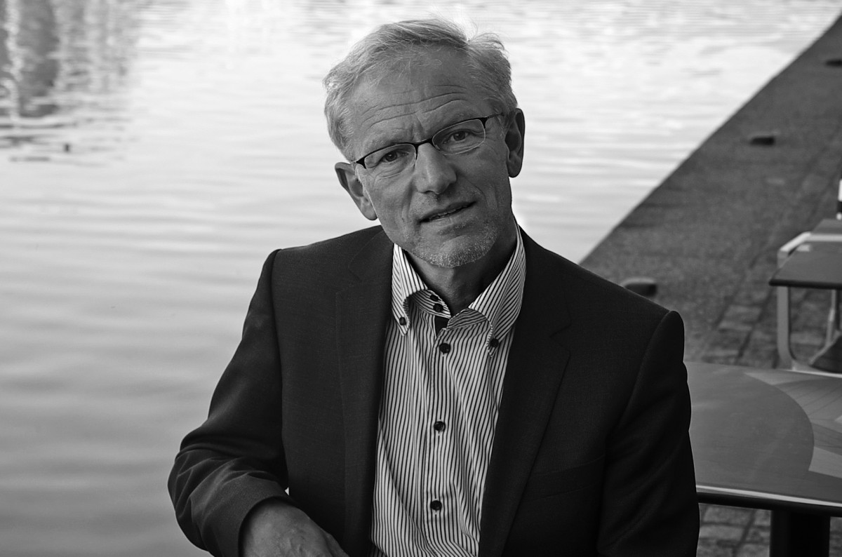 Heinrich-Detering-beim-ROTEN-SALON-WIEN