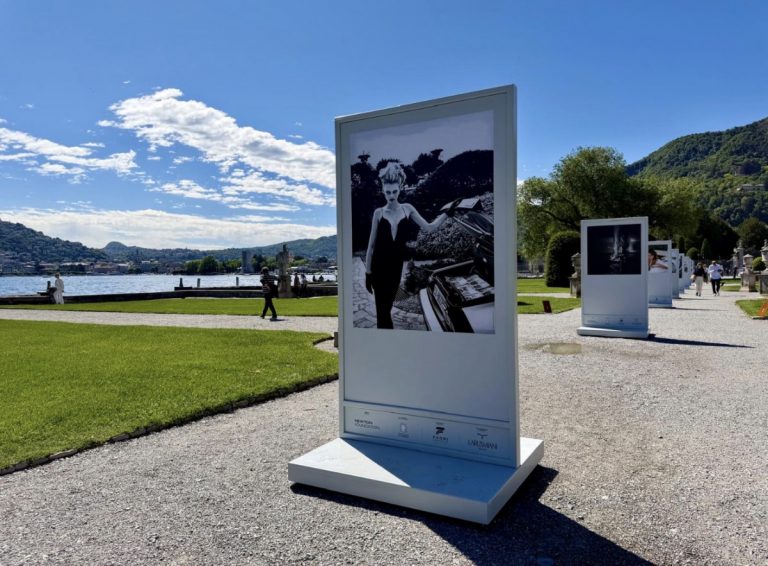 Helmut Newton CARS in Como