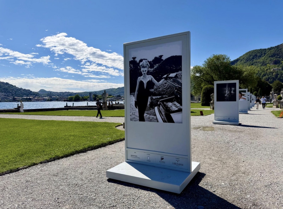 Helmut Newton CARS in Como