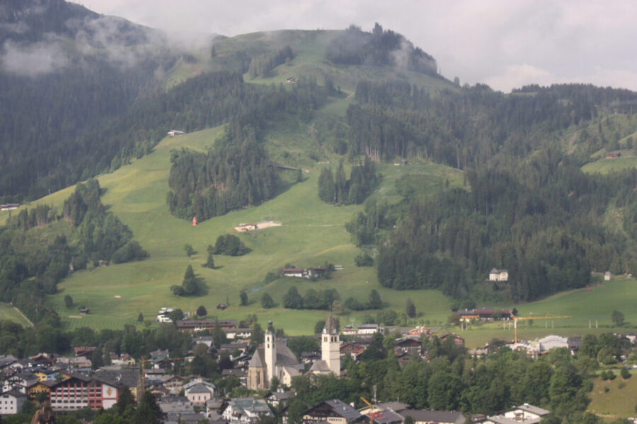 Auf der Streif, aber zu Fuß