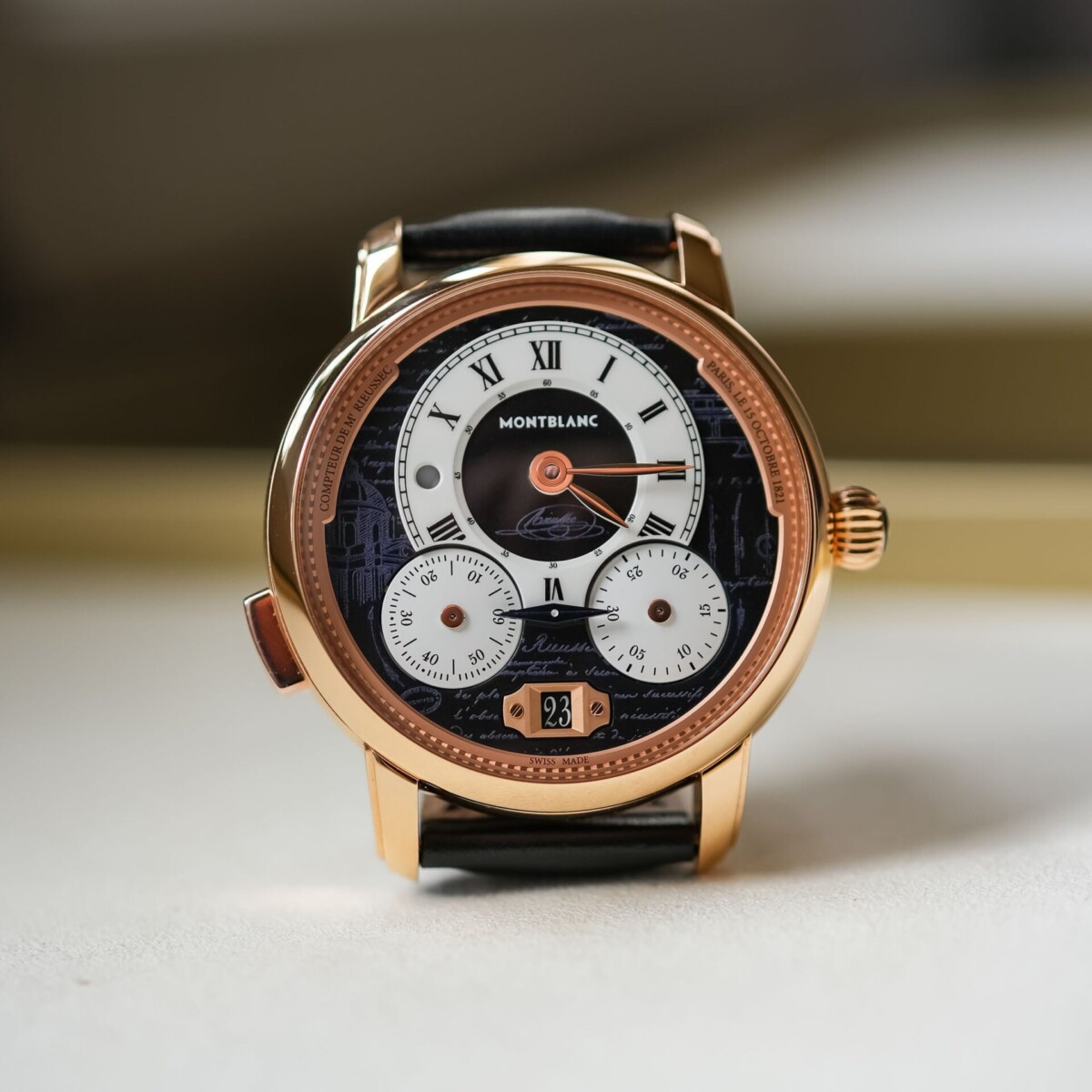 Manufakturkaliber MB R200 des Montblanc Star Legacy Nicolas Rieussec Chronograph durch den Saphirglasboden sichtbar