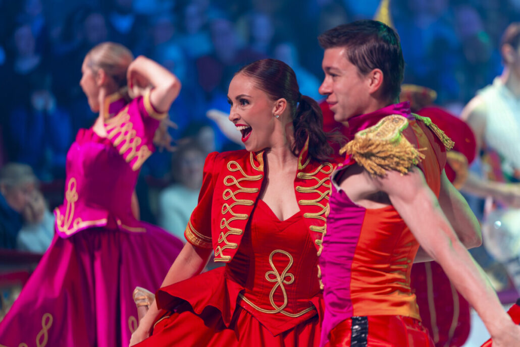 Das Roncalli-Ballett bei der Jubiläumsvorstellung am Wiener Rathausplatz