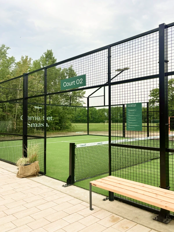Der smash-Padel-Standort Bruck an der Leitha in Niederösterreich, der erste Court der Kette